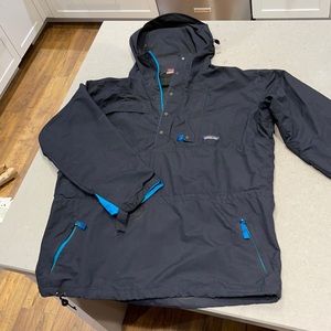 Patagonia men’s navy blue parka jacket size large